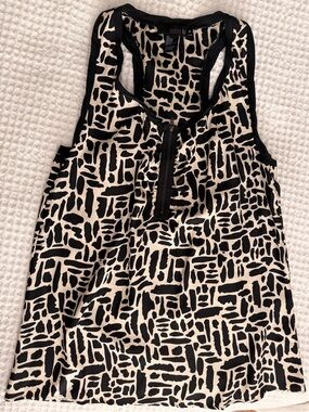 Isabel Lu Black & Cream Patterned Racerback Top
